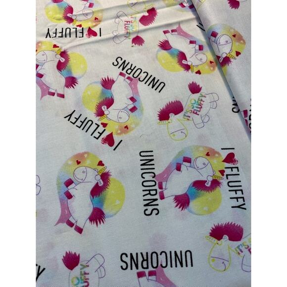 OOP HTF Despicable Me Minions Fluffy Unicorn Fabric NEW From Bolt BTHY Cotton - Picture 1 of 2